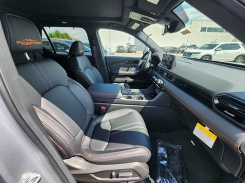 New 2025 Honda Pilot TrailSport image 5