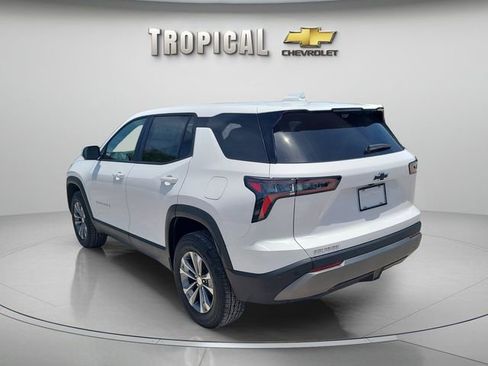 New 2026 Chevrolet Equinox LT w/ Convenience Package II FWD image 2