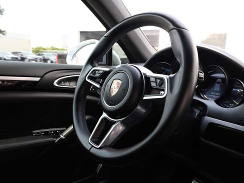 Used 2017 Porsche Cayenne S AWD/4WD image 15