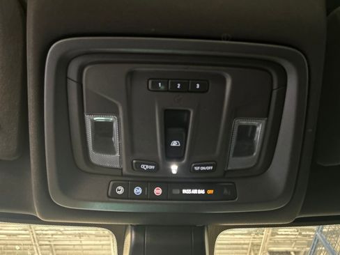 Used 2023 GMC Sierra 2500 Denali image 18