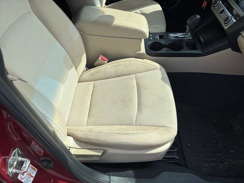 Used 2015 Subaru Outback 2.5i Premium image 13