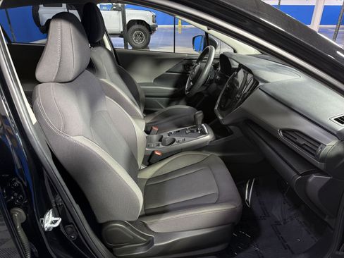 Used 2025 Subaru Crosstrek 2.5i Premium AWD/4WD image 23