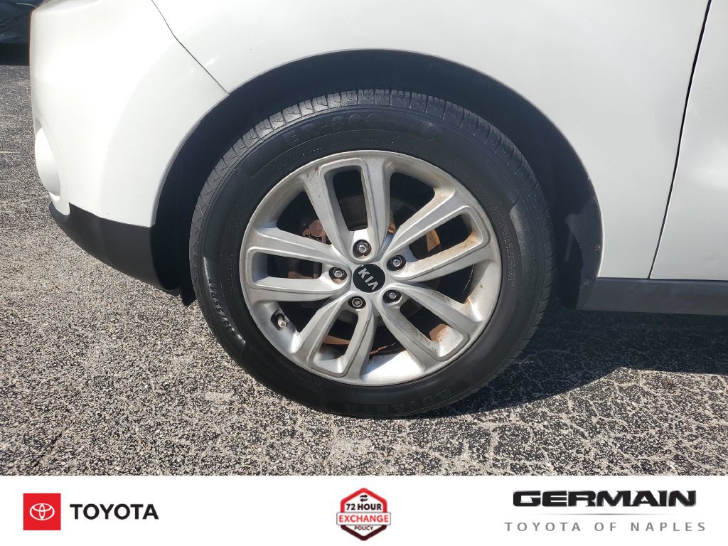 Used 2019 Kia Soul + FWD image 13