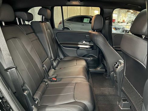 New 2026 Mercedes-Benz GLB 250 4MATIC image 13
