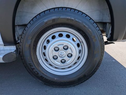 Used 2025 RAM ProMaster 2500 w/ U-Haul Equipment Group FWD image 11