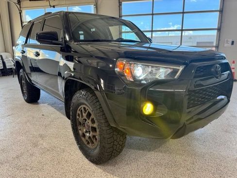 Used 2016 Toyota 4Runner 4WD image 25