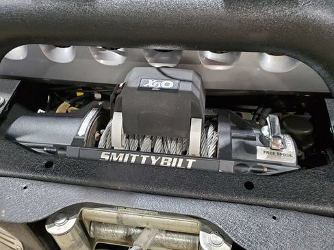 Used 2016 Jeep Wrangler Unlimited Rubicon w/ Connectivity Group AWD/4WD image 49