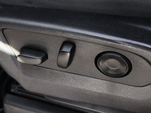 Used 2023 Chevrolet Silverado 1500 Custom image 19