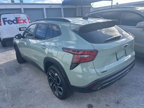 Used 2024 Chevrolet Trax RS w/ Sunroof Package image 15