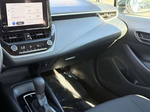 Certified 2025 Toyota Corolla LE image 10