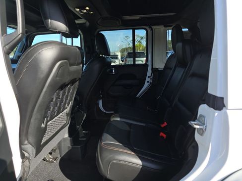 Used 2023 Jeep Wrangler Unlimited Rubicon 392 image 19