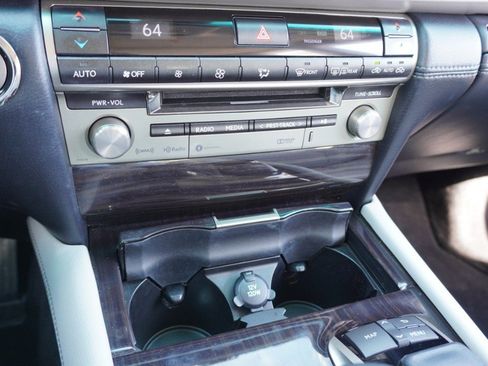 Used 2017 Lexus LS 460 w/ Comfort Package image 19