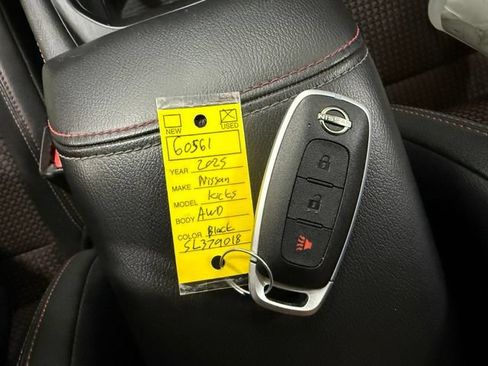 Used 2025 Nissan Kicks SR AWD/4WD image 31