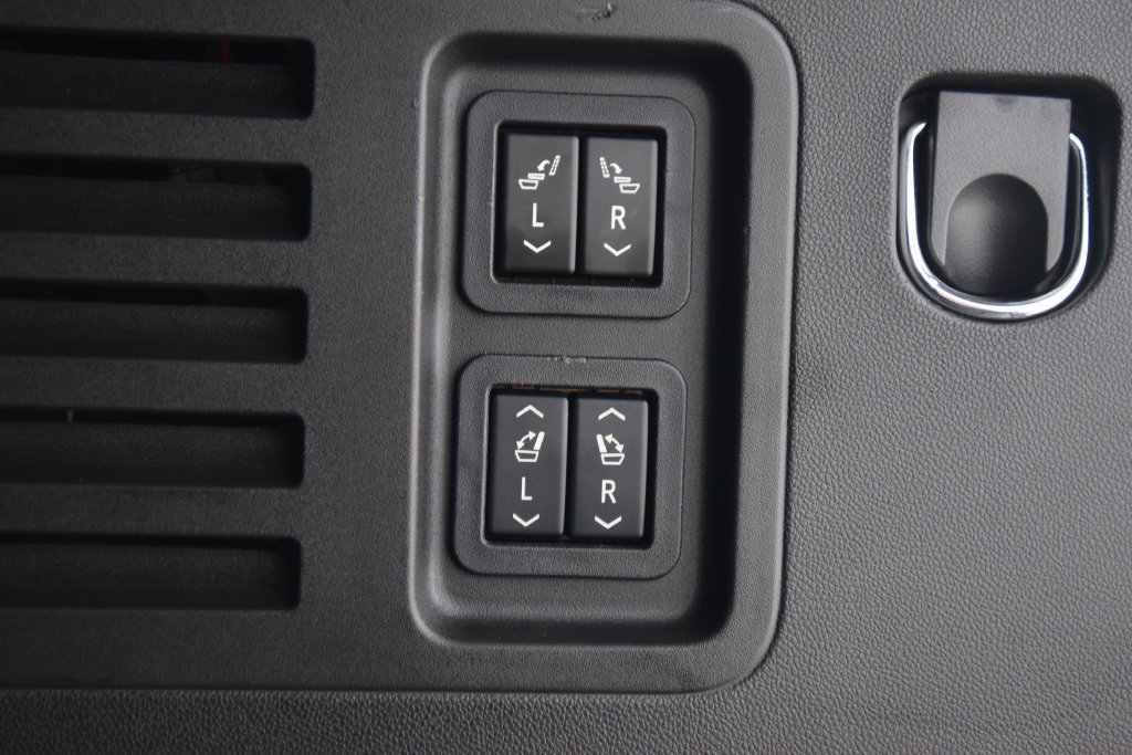 Used 2024 Chevrolet Traverse RS AWD/4WD image 27