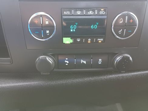 Used 2012 Chevrolet Silverado 1500 LT image 21