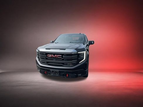 Used 2022 GMC Sierra 1500 AT4 w/ Technology Package AWD/4WD image 3