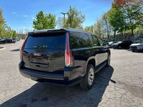 Used 2015 GMC Yukon XL SLT w/ Open Road Package AWD/4WD image 5