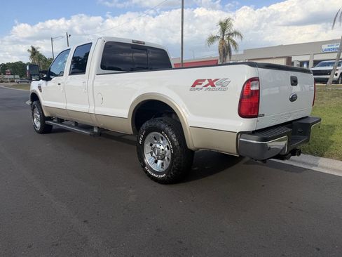 Used 2010 Ford F250 Lariat image 5
