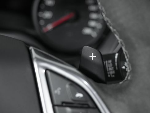 Used 2022 Chevrolet Camaro SS RWD image 28