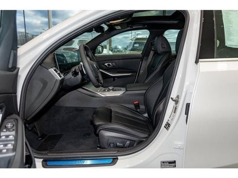 New 2026 BMW 330i xDrive Sedan w/ Premium Package image 58