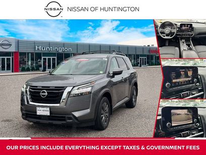 Certified 2025 Nissan Pathfinder SV