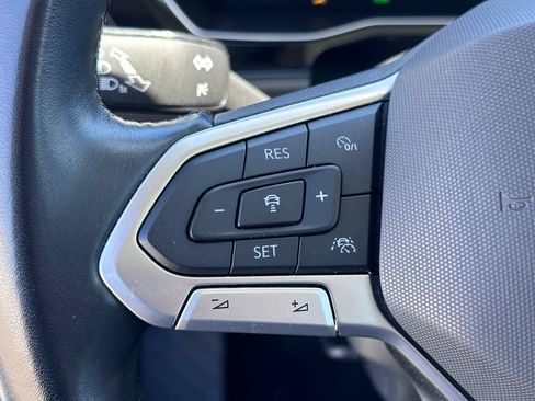 Used 2024 Volkswagen Jetta SE FWD image 10