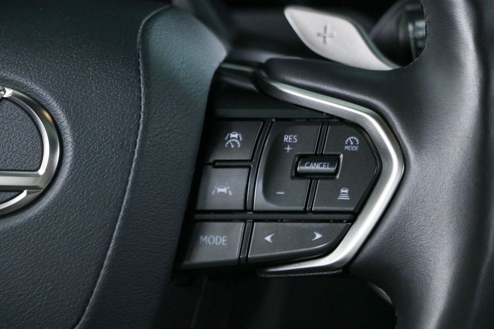 Used 2025 Lexus RX 350 Premium w/ Convenience Package FWD image 14