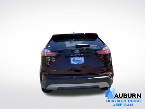 Used 2021 Ford Edge SEL w/ Convenience Package AWD/4WD image 6