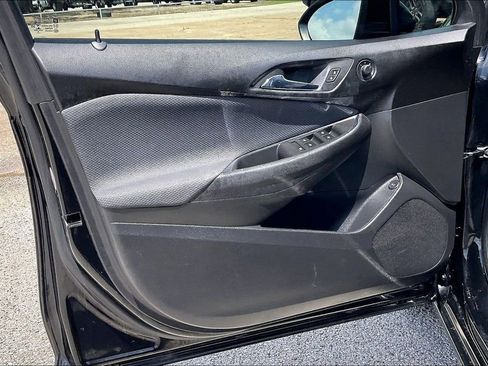 Used 2019 Chevrolet Cruze LS w/ LS Convenience Package FWD image 17