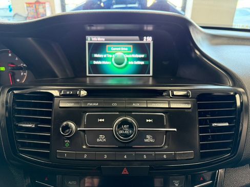 Used 2017 Honda Accord Sport image 35