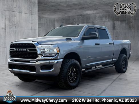 Used 2022 RAM 2500 Big Horn AWD/4WD image 1