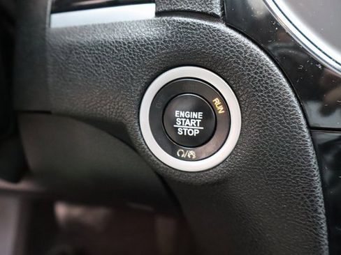 Used 2018 Chrysler 300 S w/ 300S Premium Group image 16