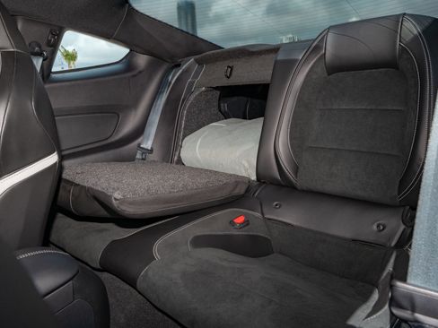 Used 2022 Ford Mustang Shelby GT500 w/ Technology Package image 17