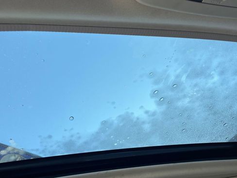 Used 2018 Subaru Outback 2.5i Limited image 16