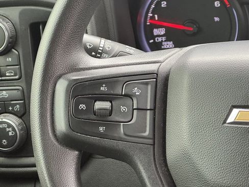 Used 2023 Chevrolet Silverado 1500 Custom image 14