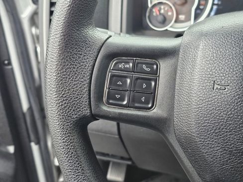 Used 2013 RAM 1500 Express image 32