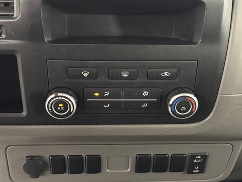 Used 2018 Nissan NV 3500 S image 22