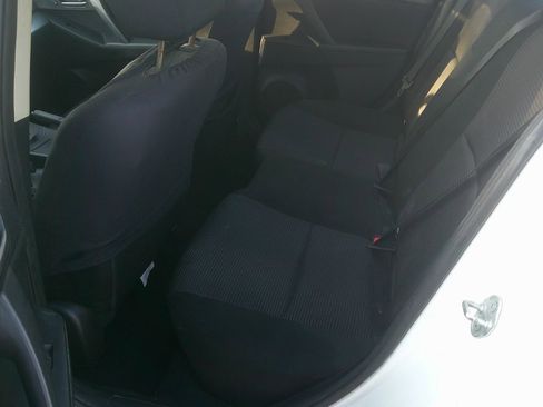 Used 2013 MAZDA MAZDA3 i Sport image 10