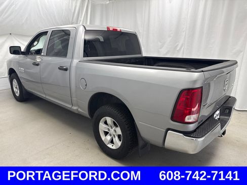 Used 2022 RAM 1500 Classic SLT w/ Protection Group AWD/4WD image 4