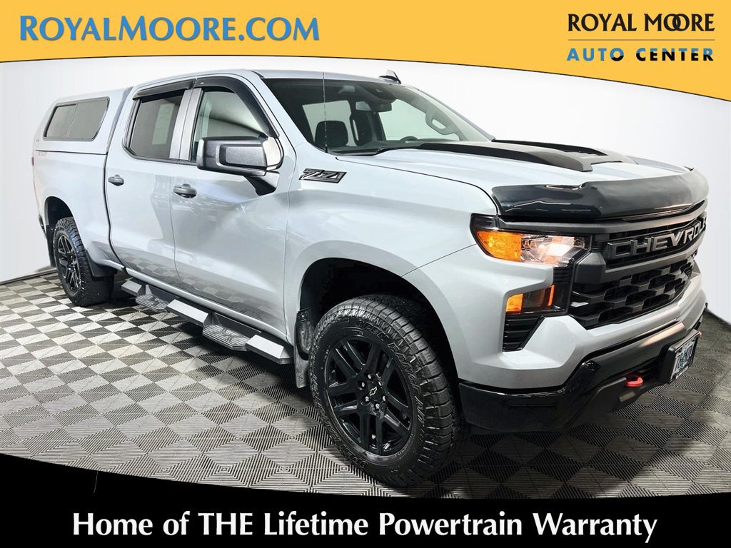 Used 2025 Chevrolet Silverado 1500 Custom Trail Boss w/ LPO, Dark Essentials Package AWD/4WD image 1