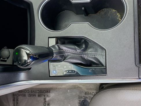Used 2016 Toyota Camry LE FWD image 20