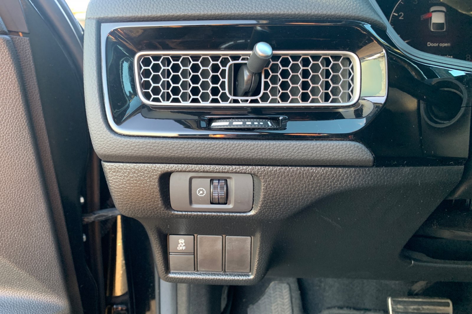 Certified 2025 Honda Civic Sport image 32