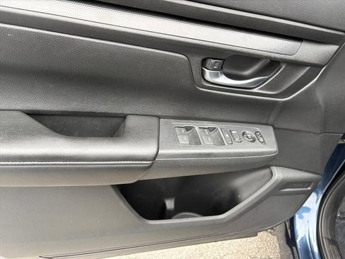 Used 2025 Honda CR-V LX image 20
