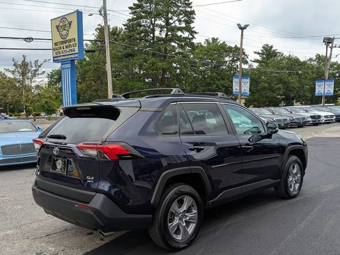 Used 2022 Toyota RAV4 XLE w/ Convenience Package AWD/4WD image 7