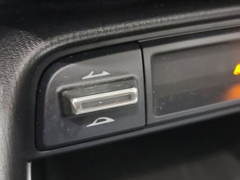 Used 2019 MAZDA MX-5 Miata RF Grand Touring image 36