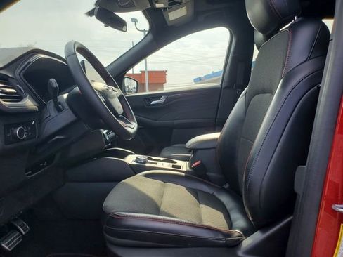 Used 2023 Ford Escape ST-Line w/ Tech Pack #1 image 4