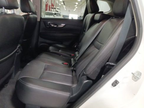 Used 2018 Nissan Rogue SL image 28