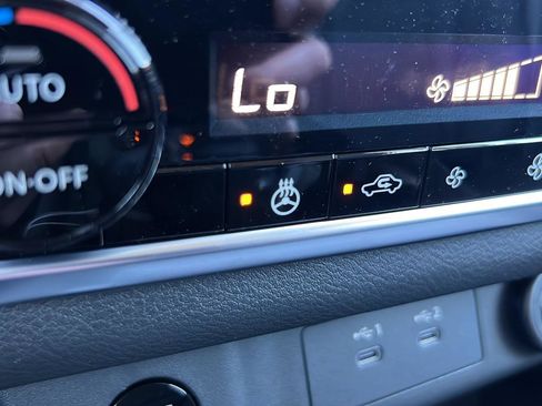 New 2026 Nissan Rogue SV image 30