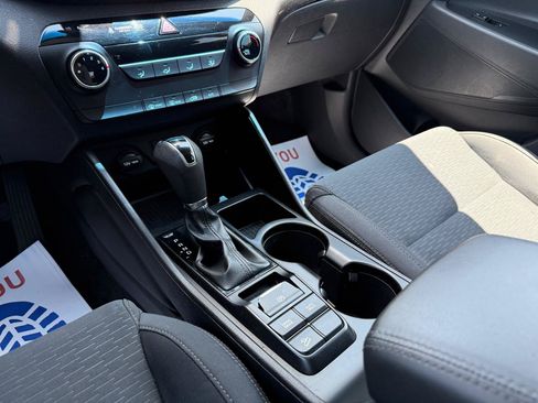 Used 2019 Hyundai Tucson SE AWD/4WD image 17