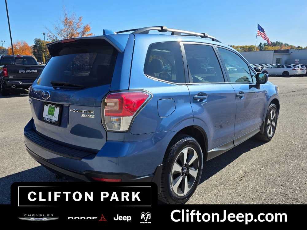 Used 2018 Subaru Forester 2.5i Premium w/ All-Weather Package AWD/4WD image 4
